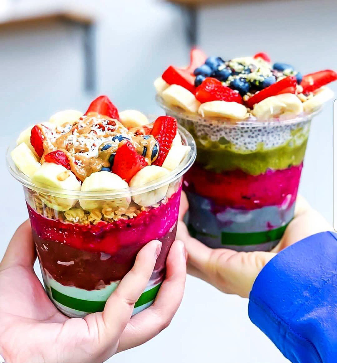 acai bowl with berries, banana and toppings
